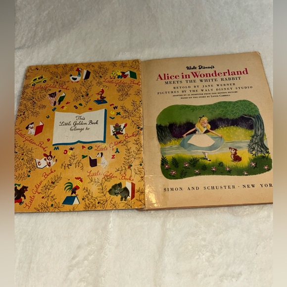 A Little Golden Book - Alice In Wonderland Meets The White Rabbit 1951 - Picture 2 of 16